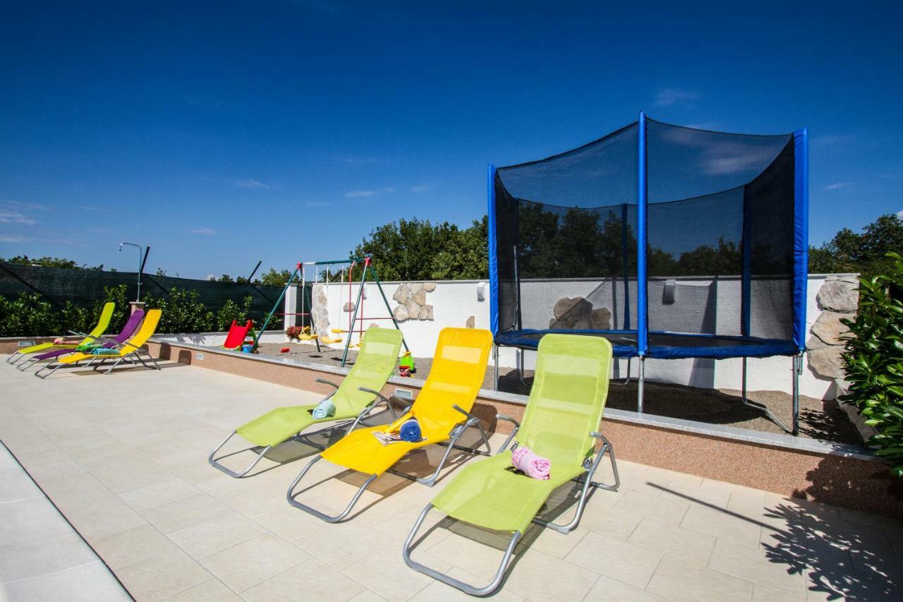 Holiday Residence Maja Katuni Exterior foto